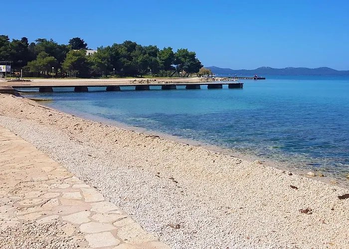 With A Parking Space - 13910 扎达尔